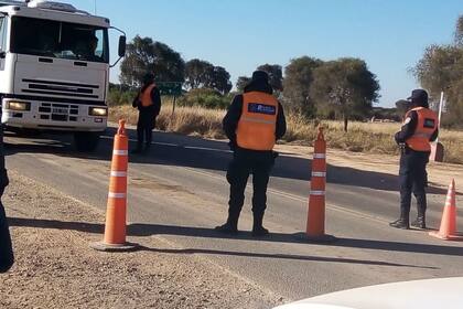Los productores de Tucumán denunciaron al gobierno de Santiago del Estero por las trabas para circular
