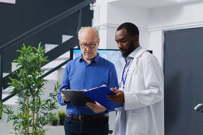 Los profesionales pueden ver reducidas sus horas laborales como efecto de los recortes