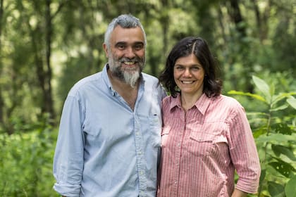 Los propietarios de Aldea Luna: Martín Baldoni y Elizabeth Amar