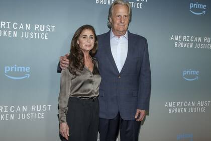 Los protagonistas de la miniserie American Rust, Maura Tierney y Jeff Daniels, promocionaron la segunda temporada de la historia (que se estrena el 28 de marzo por Prime Video) en el The Whitby Hotel, en Nueva York