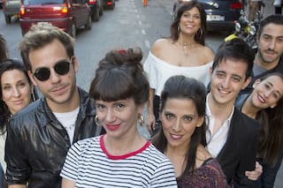 Las estrellas del musical argentino toman la calle Corrientes