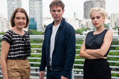 Los protagonistas del spin off de Merlí: Carlos Cuevas, Azul Fernádez y María Pujalte