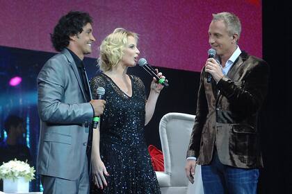 Los protagonistas junto a Marley, en la gran noche de despedida de Dulce Amor.