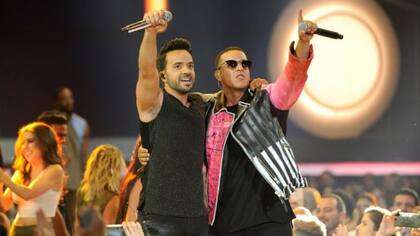 Los puertorriqueños Luis Fonsi y Daddy Yankee convirtieron a "Despacito" en un fenómeno que Justin Bieber terminó de hacer estallar