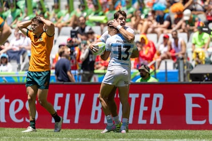 Los Pumas 7s comenzaron su participación en Ciudad del Cabo con una contundente victoria ante Australia