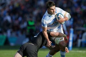 Los Pumas se enfrentan a los Wallabies en un encuentro trascendental; quien gane mantendrá chances de ser campeón
