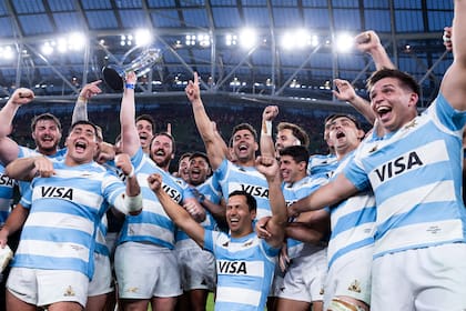 Los Pumas trajeron de Lansdowne Road un trofeo, que por favoritismo debía ser para Lions; ¿traerán al propio rival isleño en el futuro?