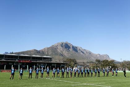 Los Pumitas, antes de enfrentarse con Georgia en Stellenbosch.
