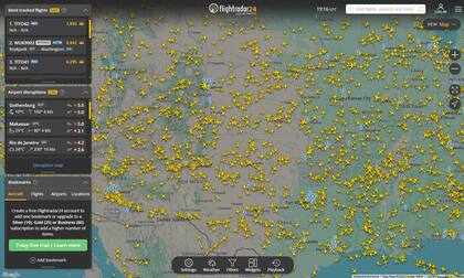 Los rastreadores de vuelo señalan si los viajes vienen con retraso o si tuvieron que cambiar de ruta (Flightradar24)