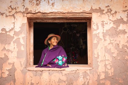 Los rebozos son parte fundamental de la vestimenta en Caspalá.
