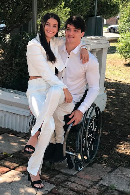 Los recién casados tras dar el “sí, quiero” por civil, el 24 de febrero.