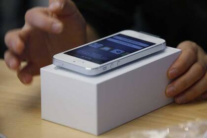 Los recortes en el pedido de componentes del iPhone 5 provocaron una caída en las acciones de Apple