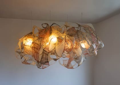 Los recortes están teñidos con tinturas vegetales o tinta de calamar