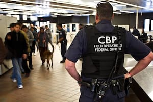 Requisitos para cruzar la frontera de EE.UU. de forma legal durante las fiestas navideñas