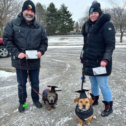 Los rescatistas llamaron al cachorro Andy Dufresne, en honor al resiliente protagonista de The Shawshank Redemption.