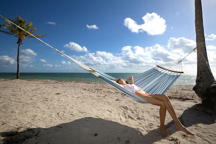 Los residentes del sur de Florida, encuentran un oasis natural en Crandon Beach