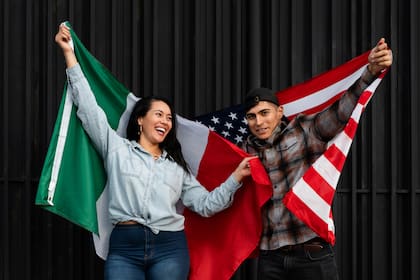 Los residentes permanentes deben verificar la vigencia de su Green Card antes de viajar a México