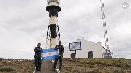 Los responsables de la torre de Cabo Vírgenes