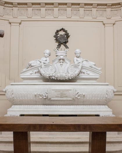 Los restos de Antonio Devoto descansan en la cripta de la iglesia de San Antonio.