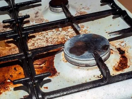 Los restos de comida sobre las hornallas de la cocina generaron una sensación de incomodidad en las personas