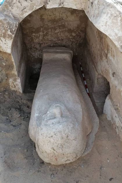 Los restos de la mujer estaban peor conservados que los del hombre, puesto que su tumba había sido abierta, quizás por saqueadores de tesoros mortuorios