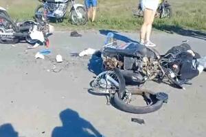 Dos adolescentes de 13 y 14 años se mataron cuando chocaron contra otra moto en una carrera