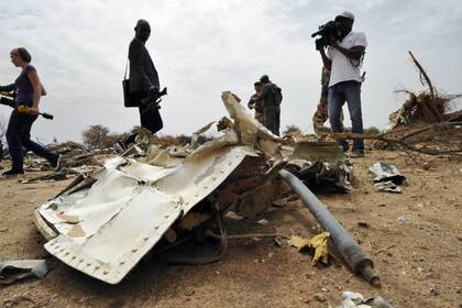 Los restos del avión de Air Algérie fueron hallados en el desierto de Mali