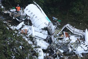 Viajaban para jugar un partido histórico, pero el avión se estrelló cinco minutos antes de llegar a destino