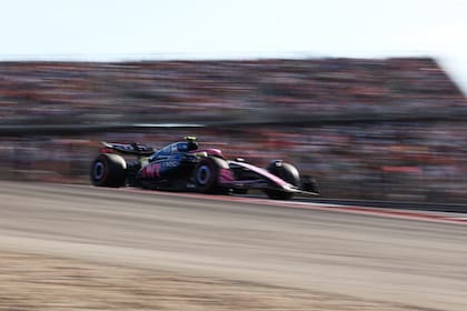 Los resultados de Franco Colapinto fueron mejores que su desempeño y el de Alpine el sábado; el argentino resultó 14º en la carrera sprint y 15º en la prueba de clasificación para la competencia principal, gracias a fallas ajenas.