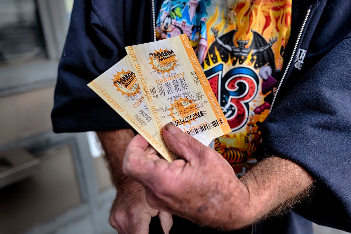 Resultados da loteria Mega Millions desta sexta-feira, 16 de janeiro de 2026 nos Estados Unidos. os números vencedores