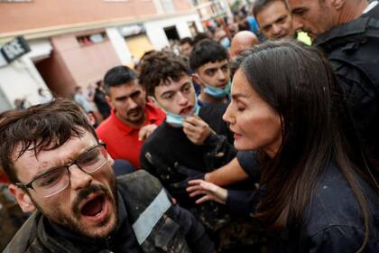 Los reyes de España se encontraron con la indignación de los vecinos en la localidad de Paiporta