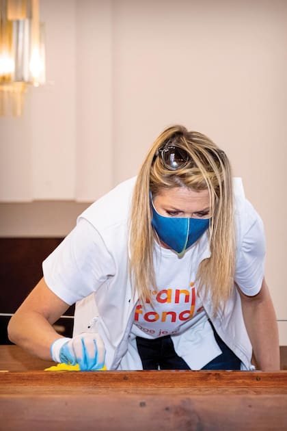 Los reyes Guillermo Alejandro y Máxima se sumaron a NLdoet, la acción de voluntariado más grande de los Países Bajos