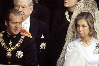 Los reyes Juan Carlos y Sofía, en El Vaticano, en 1978, en el funeral de Pablo VI.