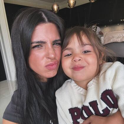 Los s destacaron que aparece Enzo de fondo en la postal (Foto: Instagram @valucervantes)