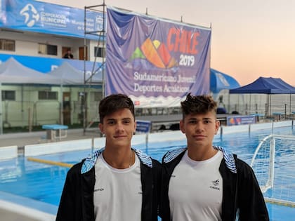 Los santafesinos Nicolás Fernández y Mateo Freyre anhelan participar del mundial de waterpolo 2021