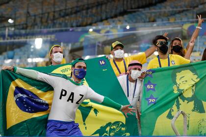 Los seguidores de Brasil, antes de una definición que los dejó con las manos vacías