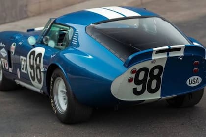 Los seis ejemplares originales del Cobra Daytona alcanzaron tal nivel de fama que son considerados como los coches más caros de toda la producción