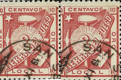 Los sellos postales que imprimió Popper todavía pueden verse en el Museo Histórico y de Ciencias Naturales Monseñor Fagnano de Río Grande.