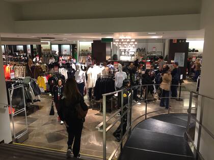 Los shoppings son el lugar ideal para recorrer, perderse y encontrar rebajas.