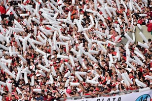 River ¿campeón? en la Liga, Racing, Zeballos en una final de Wimbledon, Top 12, Canapino y Tour de Francia