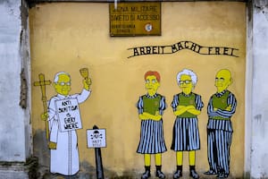 ¡Los Simpson contra el antisemitismo! Palombo convierte al Papa en uno de ellos