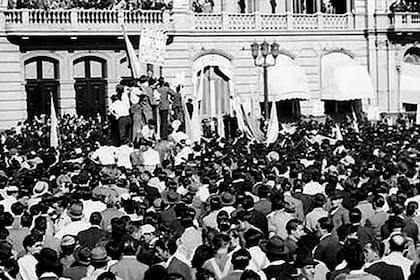 Los sindicatos impulsaron las movilizaciones del 17 de octubre de 1945, que tuvieron como epicentro la Plaza de Mayo