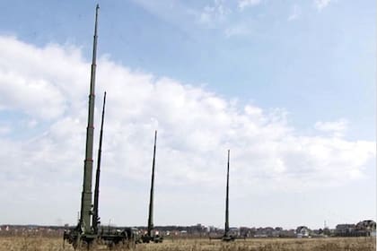 Los sistemas EW Palantin-K están estacionados durante un ensayo en la región de Voronezh, Rusia