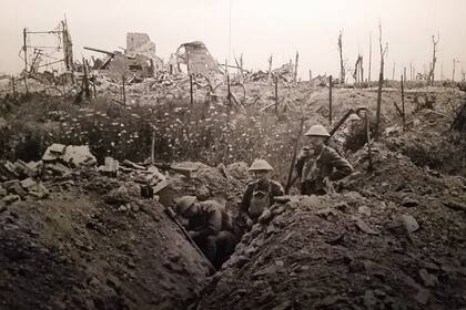 "Los soldados pasaron tres o cuatro meses en Moloundou antes de seguir adelante. Cuando estaban allí, el principal problema no eran las balas del enemigo, sino el hambre”, manifestó el académico