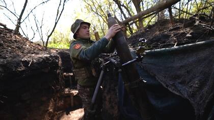 Los soldados ucranianos son conscientes de las capacidades rusas para interceptar o bloquear comunicaciones