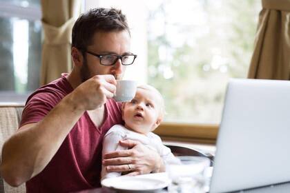 Los sonidos de ambiente, música o conversaciones externas pueden ser uno de los factores que distraen y disminuyen la productividad