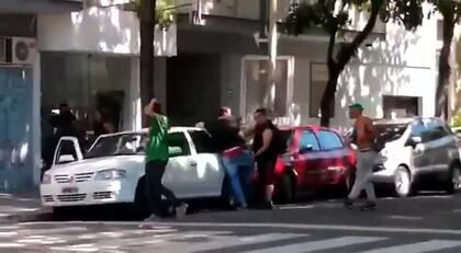 Los sospechosos de la agresión sexual atacaron también a vecinos en Palermo