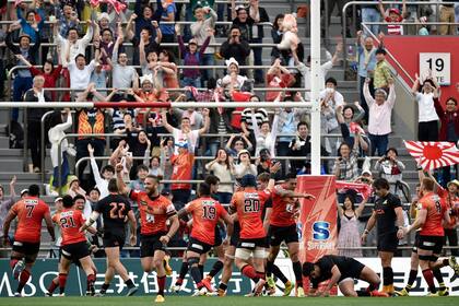 Los Sunwolves vivieron su fiesta ante los Jaguares