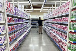 Los supermercados apuestan a congelar canastas de productos para recuperar ventas