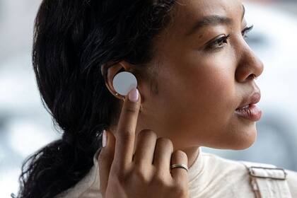 Los Surface Earbuds poseen un diseño compacto y tienen un precio de 199 dólares